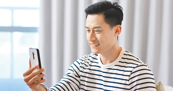 南山人壽健康守護圈，聯手電子業及健康管理產業，打造遠距智慧健康管理服務。（南山人壽提供）