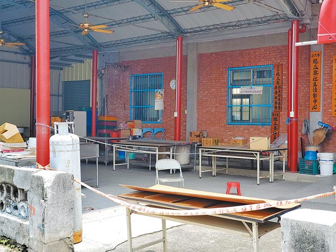 遍布各村里的長青食堂從全台疫情三級警戒以來關閉迄今2個月，老人家除了午餐自理，也失去社交機會。（周麗蘭攝）