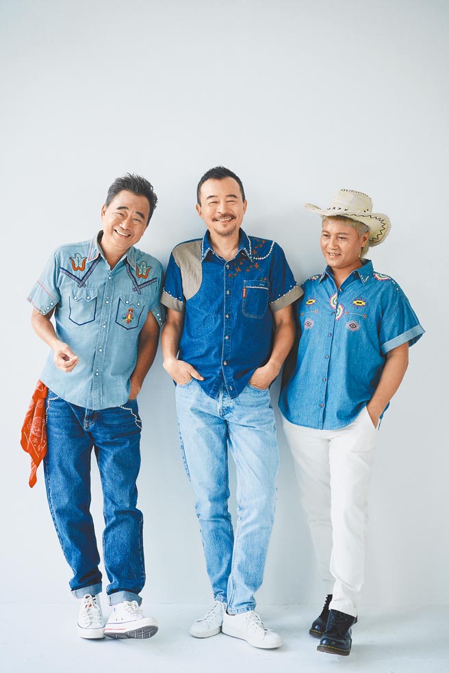 新宝岛康乐队陈升（左起）、黄连煜、阿Van。（新乐园制作有限公司提供）