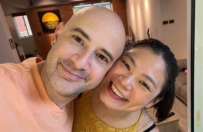 吴凤表示东方教育过度保护孩子。（图／吴凤 Rifat脸书）