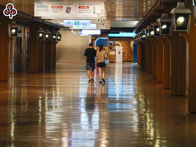 中央流行疫情指揮中心5月中旬將全國升為三級警戒至今。（報系資料照）