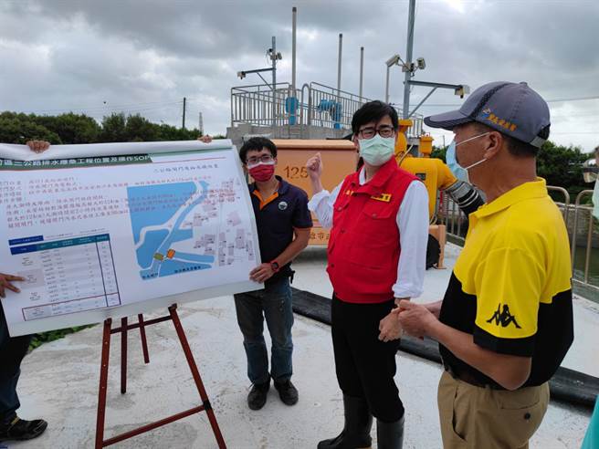 烟花颱风进逼台湾，高雄市全力执行防颱准备工作。（图／高雄市政府提供）