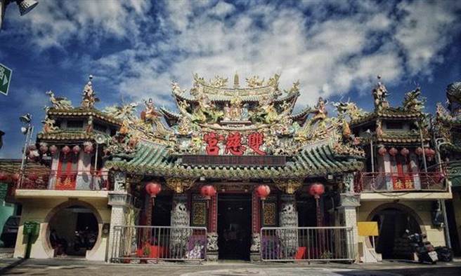 獠次郎》里港双慈宫 双侠（下）。（照片来源：作者部落格）