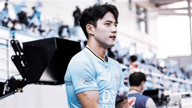 鄭勝元有足球界臉蛋天才稱號。(圖/鄭勝元IGseungwon_jeong)

