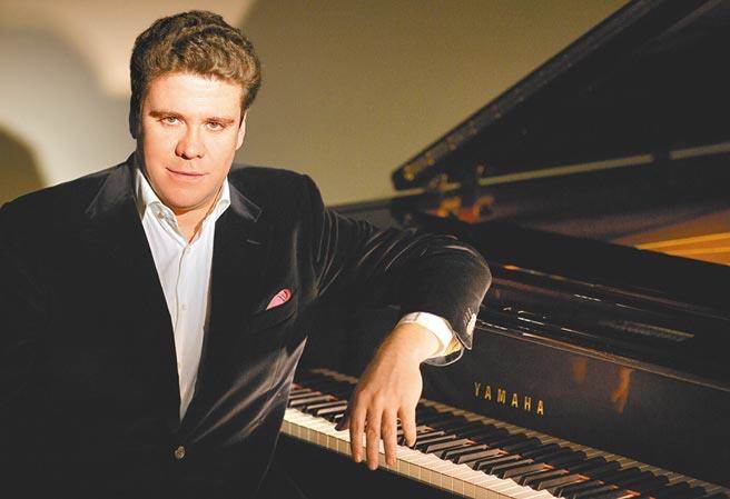 國際知名鋼琴家、柴可夫斯基國際鋼琴大賽金牌得主馬祖耶夫，今年特別為俄國代表隊選手打造出場曲。（資料照片，國立台灣交響樂團提供）