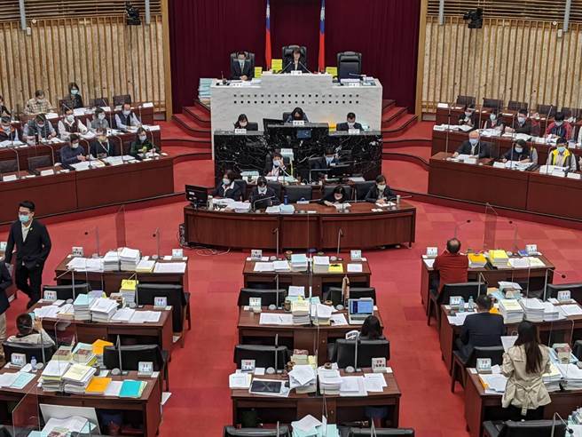 高雄巿议会。（曹明正摄）