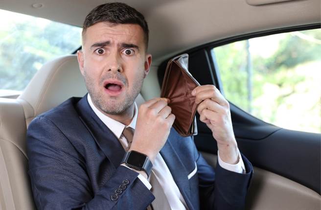 生肖属猪、虎、兔、羊的人花钱总是大手大脚，容易成为月光族。（图／Shutterstock）