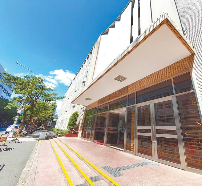 18年前當時的台北縣議員高敏慧、楊寶猜、王淑惠及呂世喜等11人，把議員補助款「賣」給需要經費辦活動的業者，業者只拿到申請金額的3成，7成變成議員們的賄款，台灣高等法院更一審依收賄罪各判處6年5月到2年不等徒刑。可上訴。（本報資料照片）