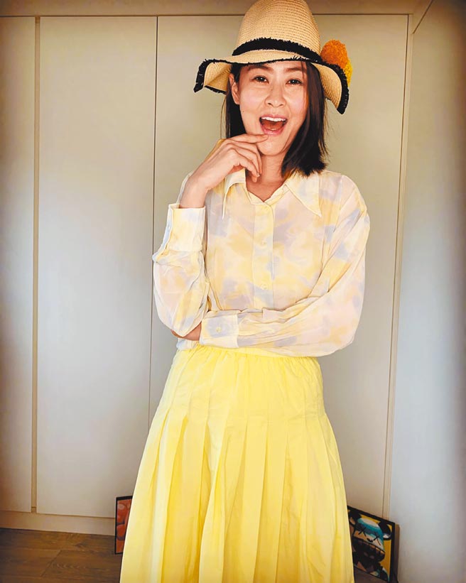 防疫期间，宋依璇从模特儿变身家庭「煮」妇。（伊林娱乐提供）