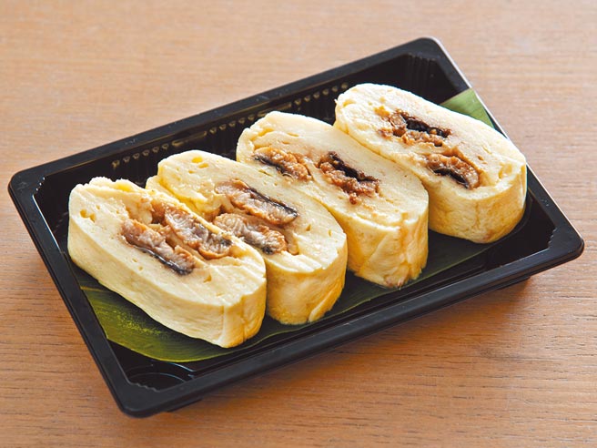 山里日本料理的「鰻魚玉子燒」遵循傳統日式蛋捲作法，使用高湯調味、包入整片鰻魚。	（大倉久和大飯店提供）