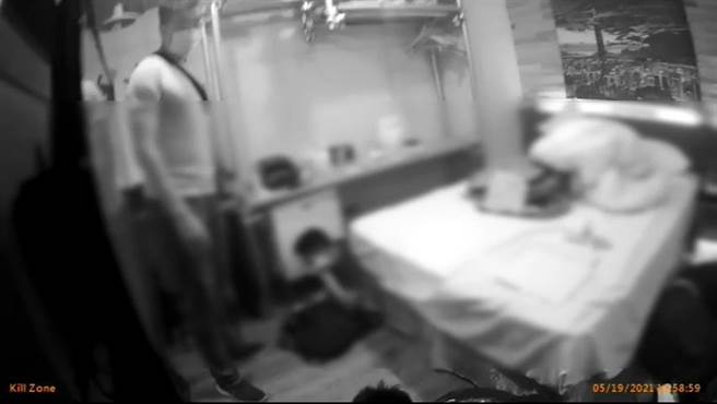 警方连夜南下赶赴恒春，将躲在民宿的许嫌等人逮捕归案。(翻摄照片／林郁平台北传真）