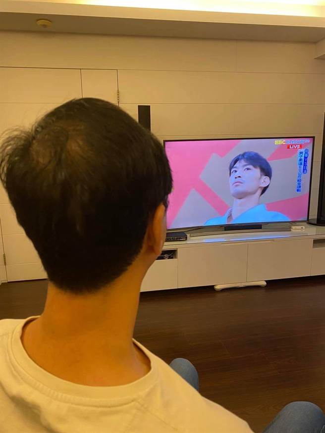 国民党前主席朱立伦在脸书表示，年轻台湾选手对上日本老将，柔道冠亚赛虽败犹荣。（摘自朱立伦脸书）