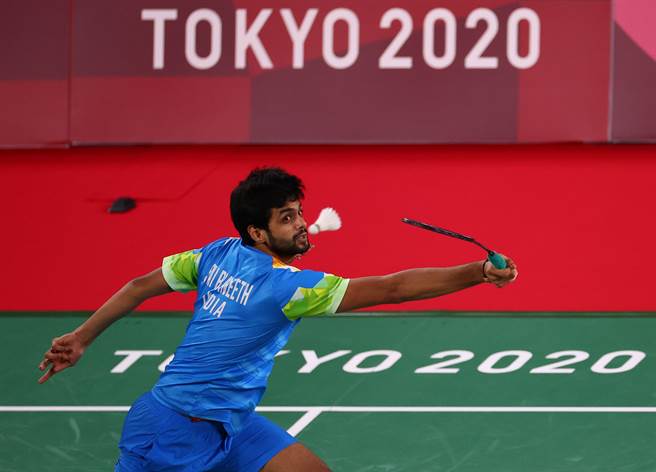 印度羽球总教练指出，选手须在疫情下找到合适的压力缓解方法。图为世界排名15的普拉尼斯，他在首场小组赛中遭世界排名47的以色列选手爆冷击败。（图／路透社）