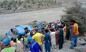 巴基斯坦陸企巴士爆炸案 王毅：對肇事組織必須一追到底