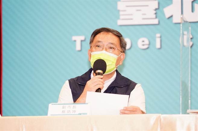 蔡炳坤强调，目前教育局正在进行相关的规画，由于各学校规模不同，教学上可以因地制宜。（北市府提供／游念育台北传真）