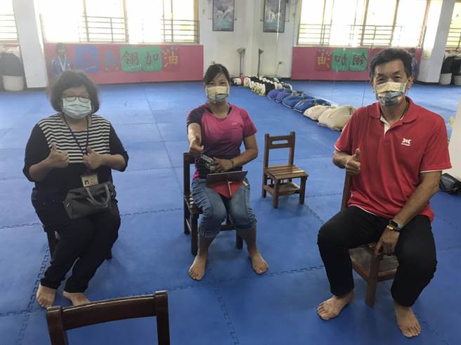 19岁罗嘉翎扳倒加拿大抢进4强，父亲罗文祥大讚女儿有拼斗精神  (戴上容摄)