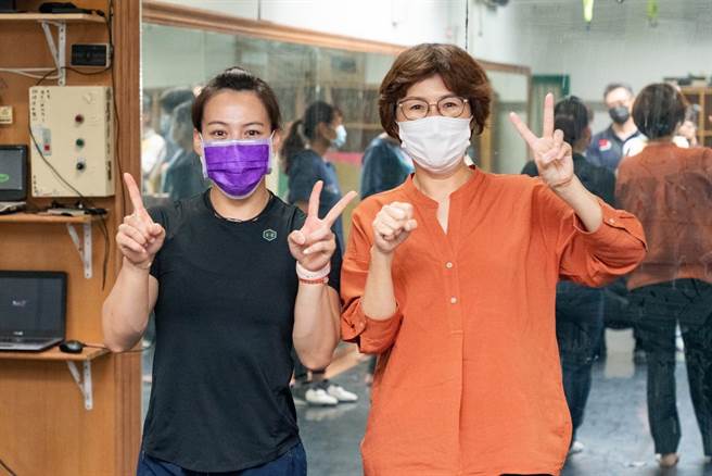举重女神郭婞淳将于27日出赛，台东县府将直播赛事，盼乡亲一起为郭婞淳集气夺金。（台东县政府提供／蔡旻妤台东传真）