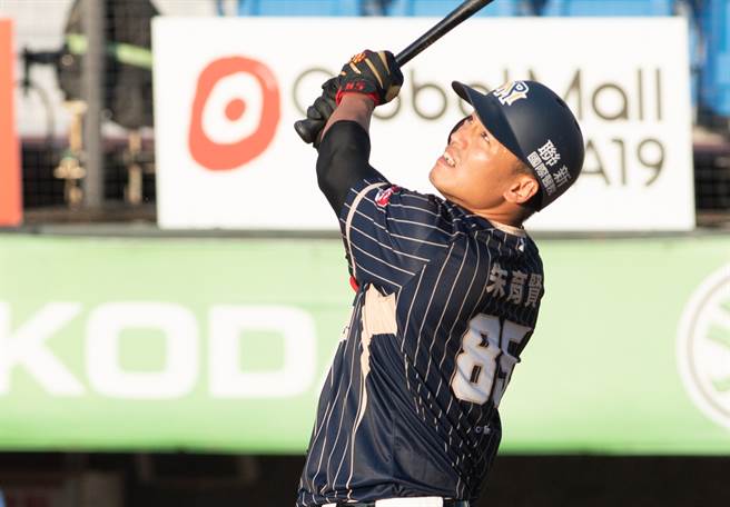 乐天桃猿朱育贤连3场开轰。（中职提供）