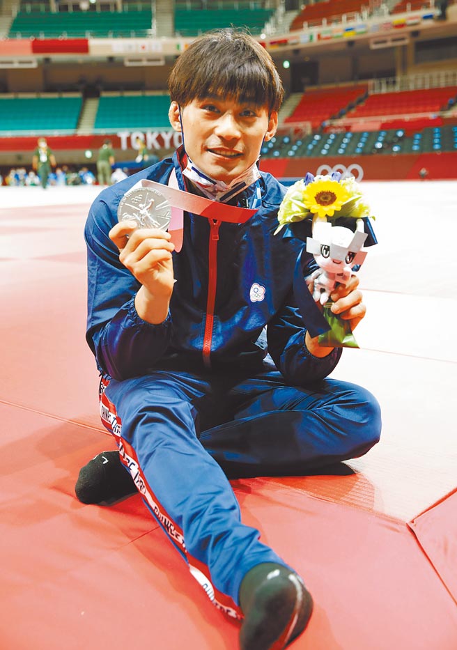 楊勇緯奪下台灣在奧運史上的首面柔道比賽獎牌。（季志翔攝）