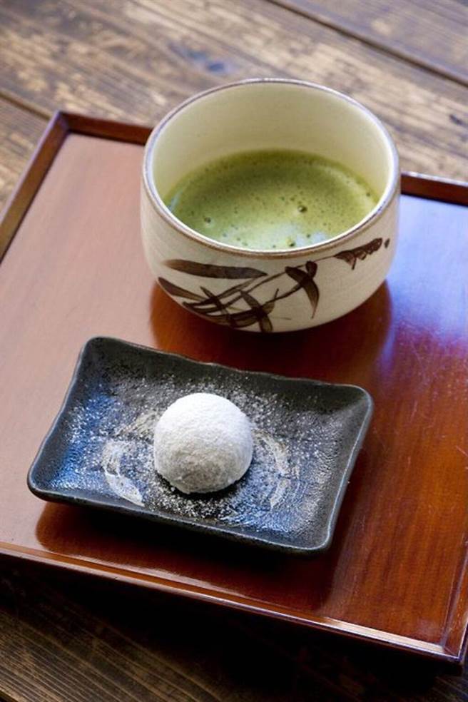 ▲在甜点店「茑屋」也能购入Casdous或乌羽玉等百年梦幻甜点作为伴手礼。　图：平户观光协会／提供