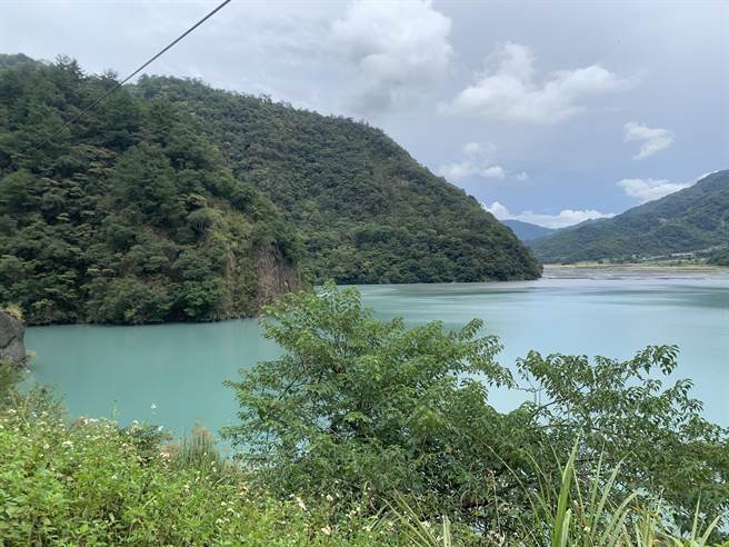 仁爱乡世外桃源武界坝，深夜不寧静，猎人开枪要打山羌，误击山老鼠。（廖志晃摄）