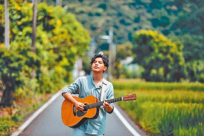 杨肃浩出身宜兰头城。（典选音乐提供）