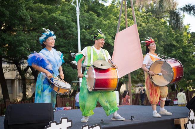 為支持影視拍攝劇組及表演團隊重返工作崗位，嘉義市自即日起針對必須把口罩脫下的演出人員提供免費快篩劑。（嘉義市政府提供∕呂妍庭嘉義傳真）