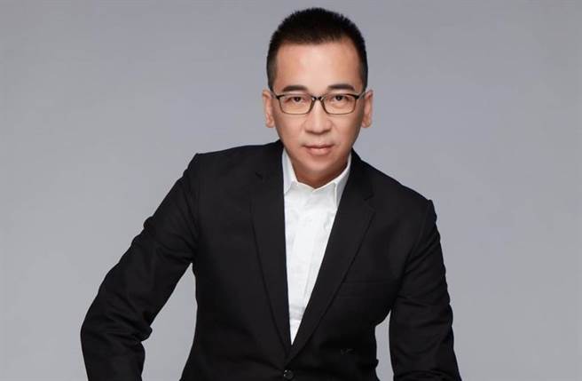 王世均打完疫苗高烧18小时才退烧。（图／王世均脸书）