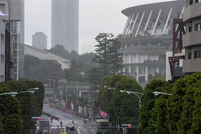 颱風尼伯特（Nepartak）今天凌晨約6時從日本宮城縣石卷市附近登陸。(圖／美聯社)