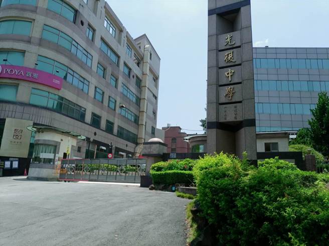 指考新竹考区首日秩序良好，未启动防疫考场。（邱立雅摄）