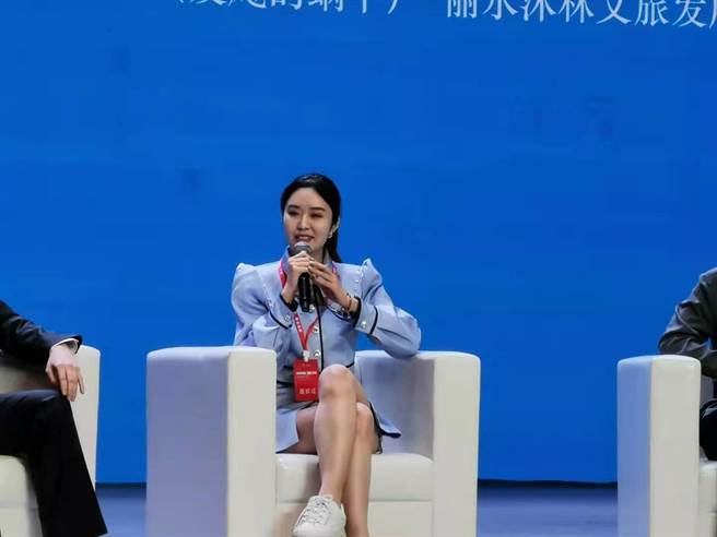 拥有北大高学歷的台青罗敏纯，学以致用掌握市场发展趋势。（图张厚伟摄）