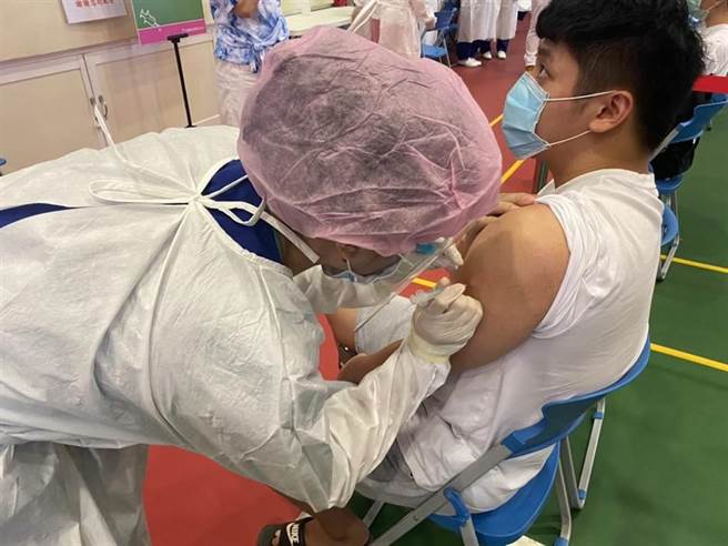 教育部发函给全国国中、小学校，说明第二阶段填报造册指引，却不包含社团指导人员。（本报资料照片）