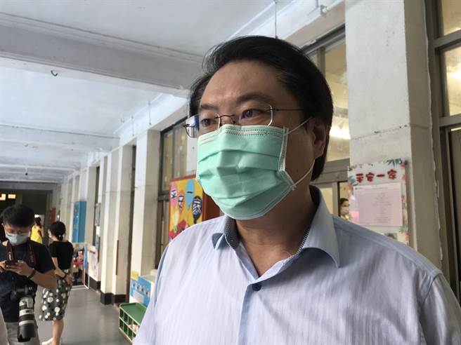 市长林右昌呼吁民眾不要成为害群之马。（陈彩玲摄）