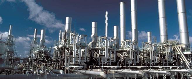 德州拉波特化工园区的莱德贝斯尔化工公司(图/LyondellBasell)