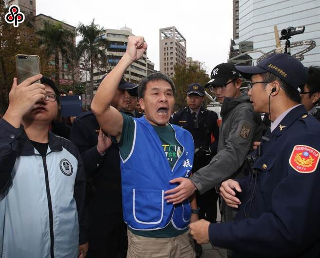 华航企业工会理事长刘惠宗。本报资料照片