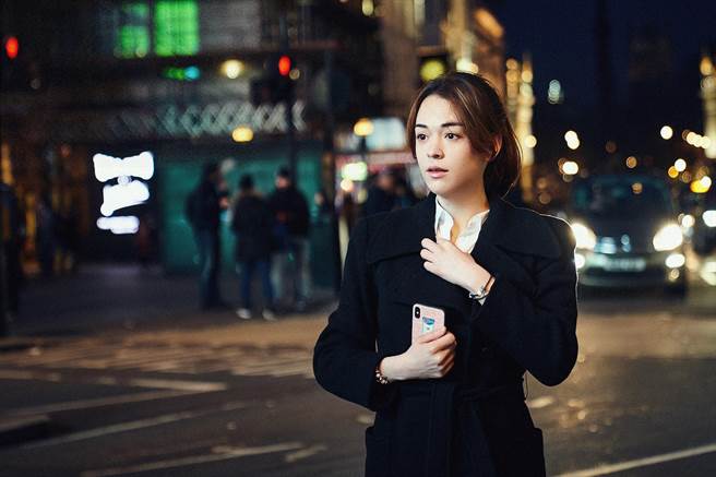 张榕容在《合法伴侣》演出聪明又甜美的女孩。（华映提供）