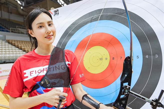 房思瑜與媽媽。（TVBS）