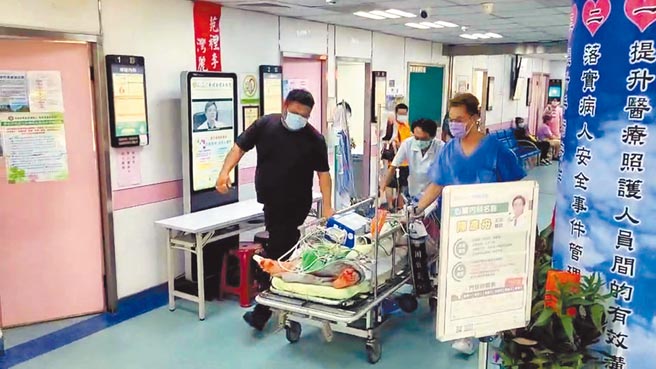 苑里镇28日发生一起家庭悲剧，卢姓男子涉嫌刺伤8岁外甥后轻生，送院前已死亡。（读者提供／谢明俊苗栗传真）