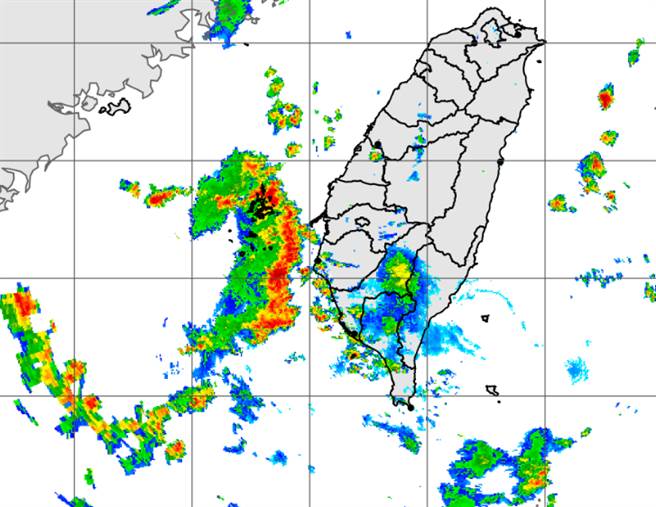 旺盛对流未来一周将持续衝击中南部，大雨不断。（中央气象局提供）