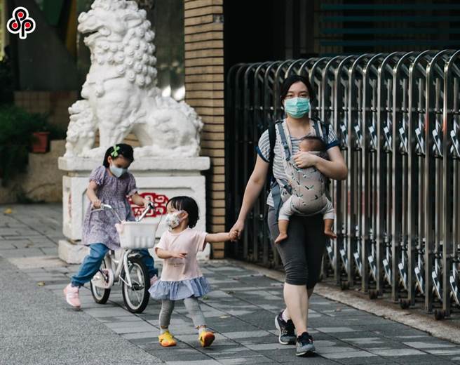 根據教育部指引，幼兒及其同住成員處於居家隔離、居家檢疫、自主健康管理狀態，將不可入幼兒園，令機組員感到無奈。（示意圖/本報資料照）