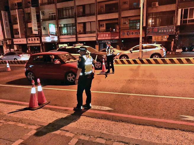 台南市警六分局將在易發生酒駕肇事的時段及路段規畫實施口袋式路檢。（警六分局提供／洪榮志台南傳真）