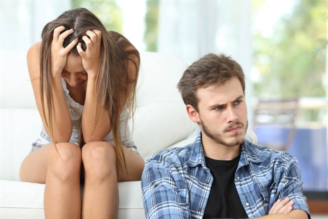 一名女子希望丈夫能出資讓她打排卵針卻遭拒，便憤而做出許多失控的舉動。（示意圖／Shutterstock）