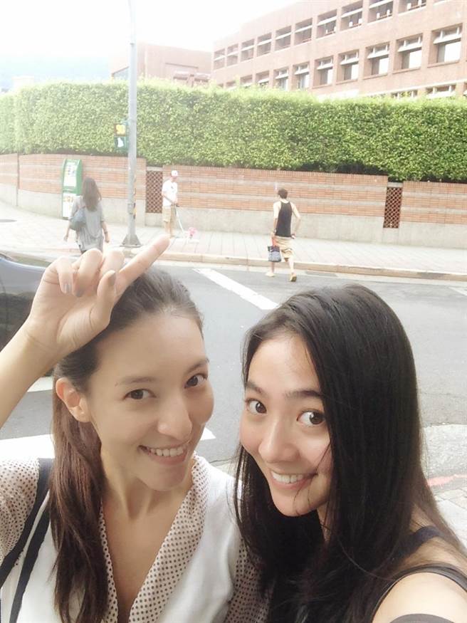 梁心颐和谢沛恩因误会长达5年没联络。（新湃传媒提供）