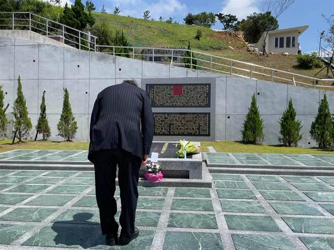 柯建銘：沒有1991、李登輝，何來柯總召？歷史的際遇何其有幸。(圖/摘自柯建銘臉書)