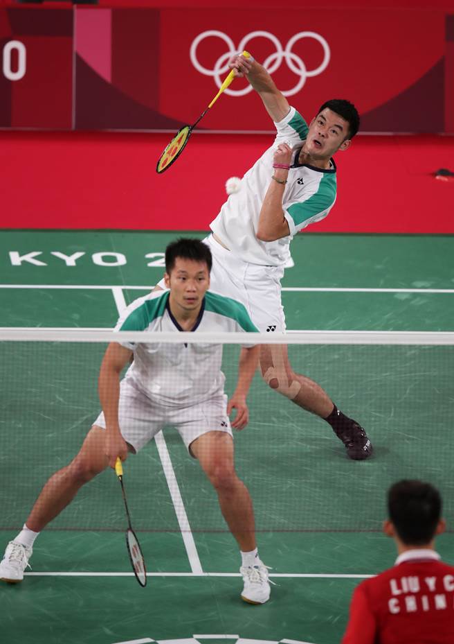 王齊麟後排奮力一擊(季志翔/攝)