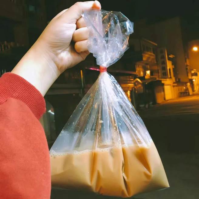 古早味奶茶。（作者提供）