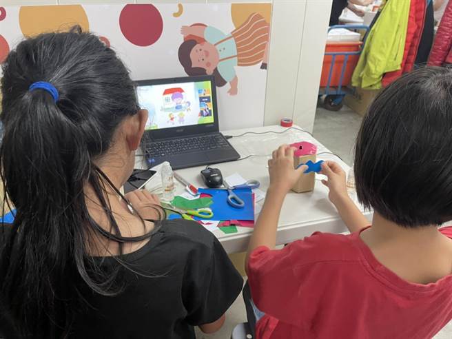 Challenge Taiwan首度與台東縣友善關懷協會合作推出愛心義賣。（台東縣友善關懷協會提供／蔡旻妤台東傳真）