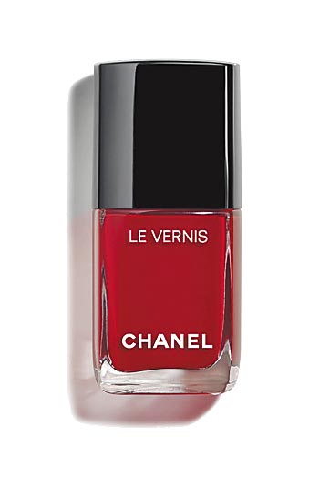 香奈儿时尚恒采指甲油#911扶桑花（限量），900元。（香奈儿提供）