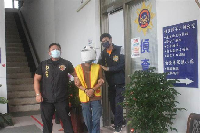 同為同事的王姓男子與吳姓越南籍女移工上月23日前往永安漁港遊玩，過程中王男因不滿吳女冷嘲熱諷，一怒之下拿石頭朝吳女頭部毆擊致死更棄屍現場，王男已遭羈押。（蕭靈璽攝）