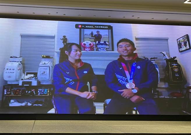 儘管老婆林盈君成为他的幸运女神，潘政琮仍不建议找老婆当杆弟。(黄及人摄)